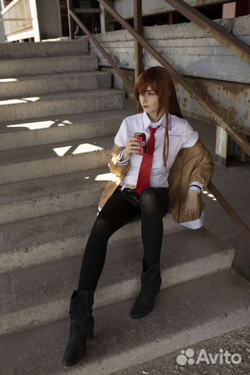 Косплей Курису Макисе врата штейна