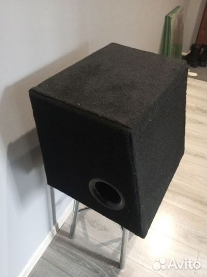 Активный сабвуфер