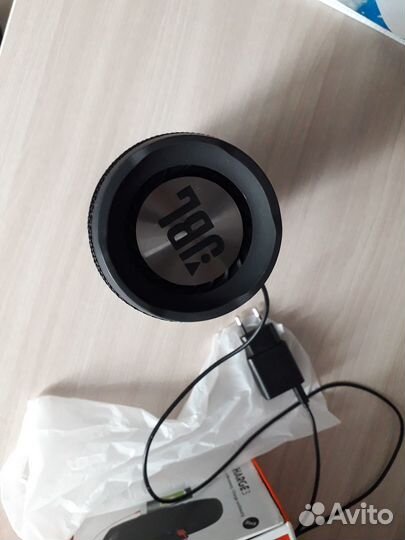 Колонка jbl charge 3