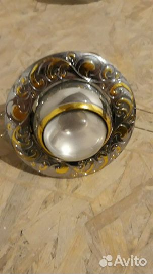 Светильник встраиваемый