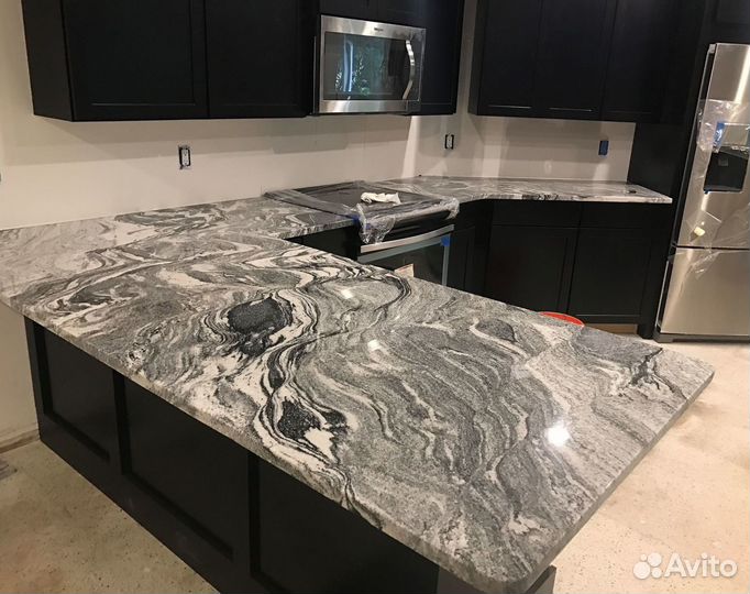 Столешницы из кварцевого агломерата, акрила