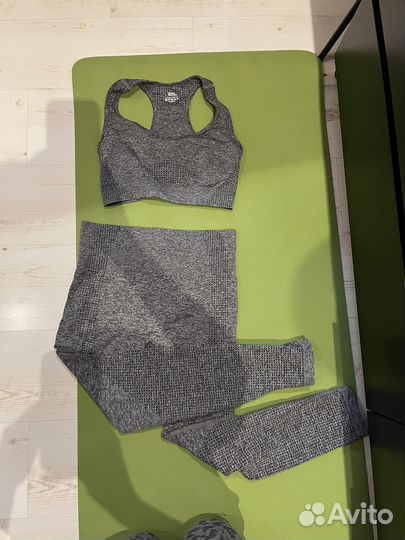 Комплект костюм для фитнеса и йоги