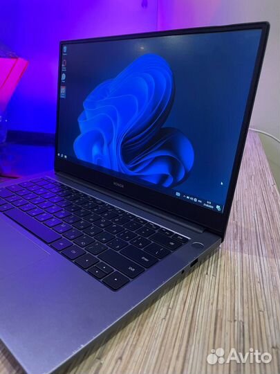 Honor magicbook 14/ruzen 5 3550u/ssd 250/8gb