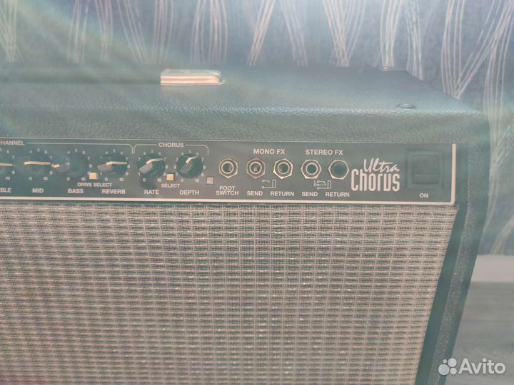Комбоусилитель Fender Ultra Chorus PR 204 стерео