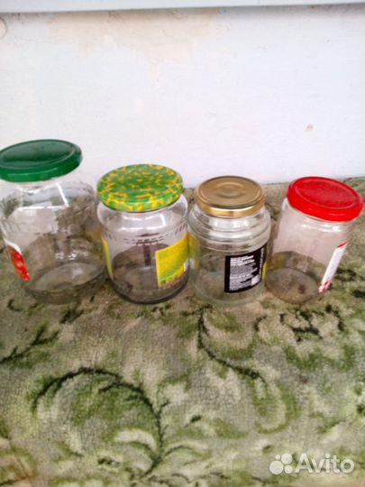 Банки стеклянные с металлическими крышками