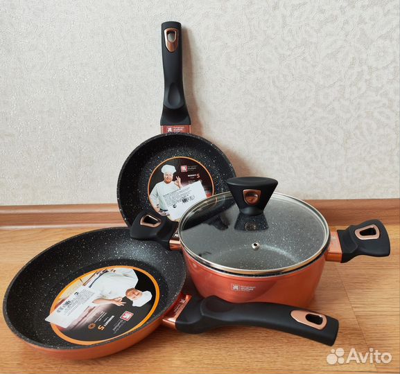 Набор 2 сковородки(20,24см) и кастрюля (2.5л/20см)