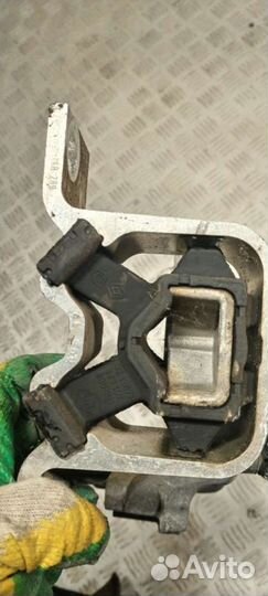 Подушка двигателя RenaultDuster 12017