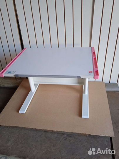 Растущая парта новая