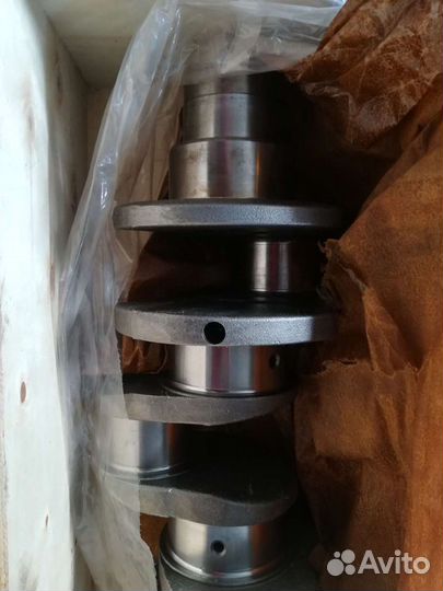 Вал коленчатый C3965010 Dong Feng