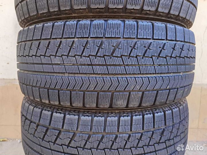 Bridgestone Blizzak VRX 225/55 R17 99V