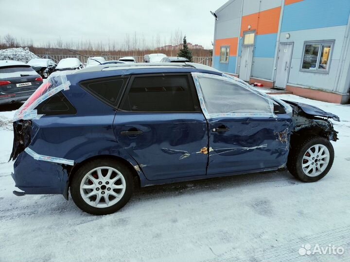 Kia Ceed 1.6 AT, 2008, битый, 240 520 км