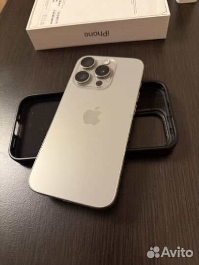 iPhone 15 Pro, 256 ГБ
