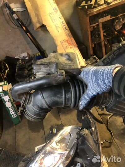 Патрубок воздушного фильтра Hyundai Sonata 4 EF