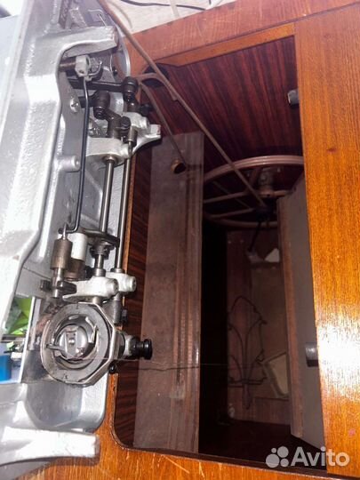 Швейная машина бу