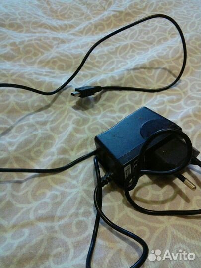 Зарядное устройство