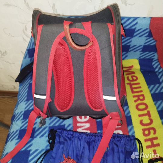 Портфель школьный для мальчика