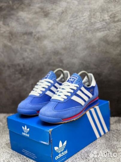 Кроссовки Adidas