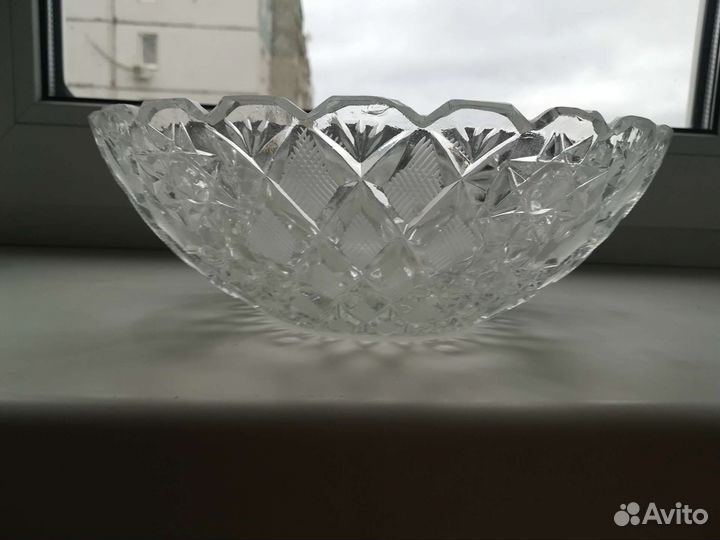 Хрустальная ваза