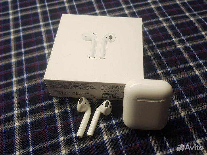Беспроводные наушники apple airpods 1