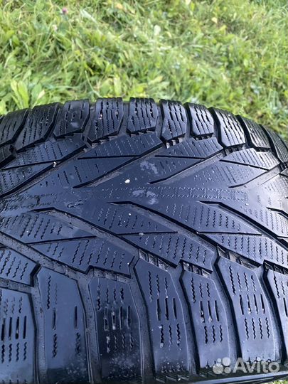 Nokian Tyres Hakkapeliitta R2 275/45 R20