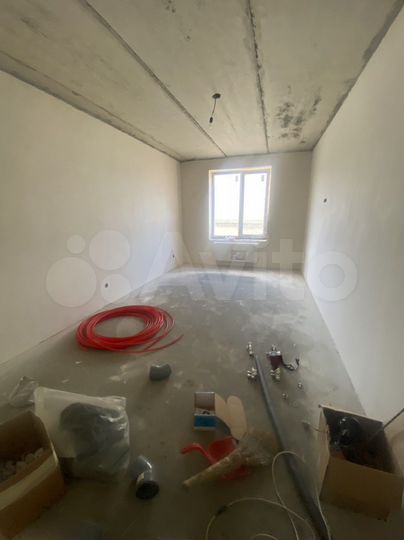 3-к. квартира, 80 м², 1/4 эт.