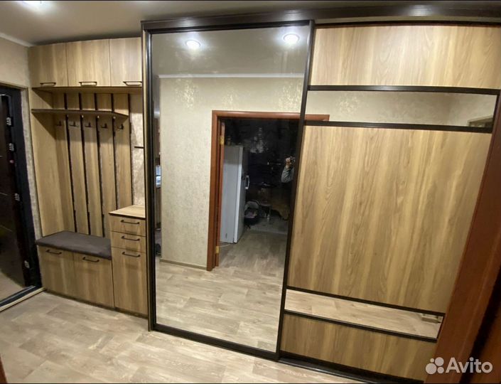 Шкаф в прихожую 4 дверный