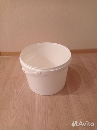 Ведро пластиковое с крышкой 10л