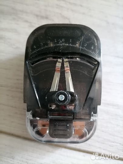 Зарядное устройство универсальное 