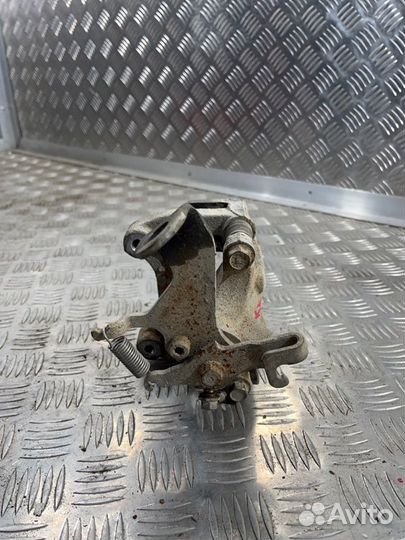 Суппорт задний правый Mazda Cx-5 KE