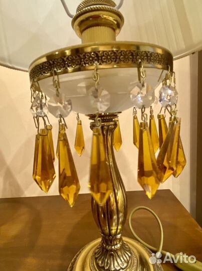 Лампа настольная