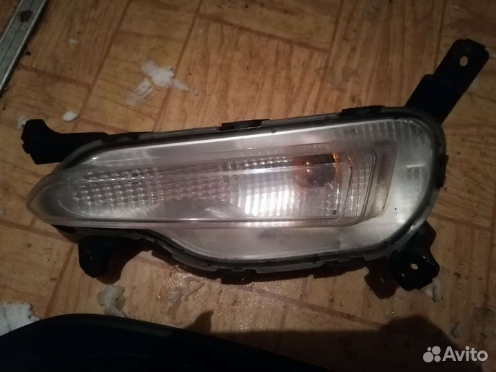 Hyundai solaris 2 противотуманная фара с рамкой