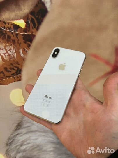 iPhone X, 64 ГБ