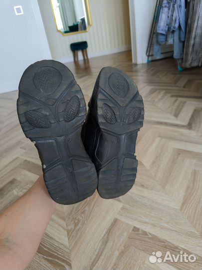 Кроссовки для девочки 37