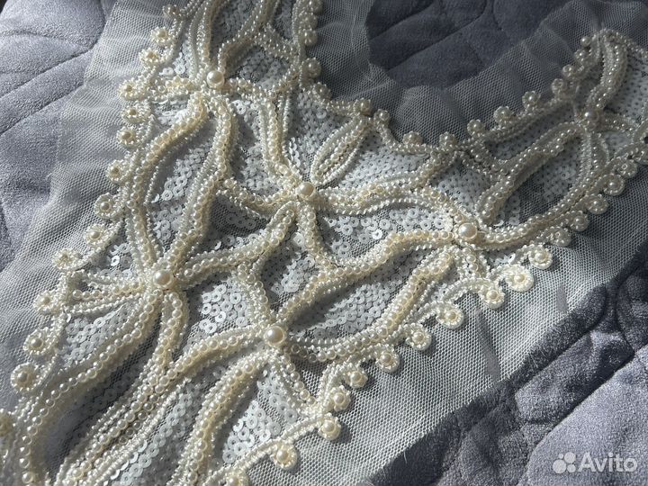 Вставка на сетке, расшитая бусинами