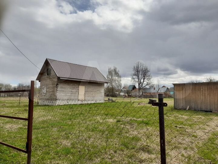 Дом 48 м² на участке 18,1 сот.