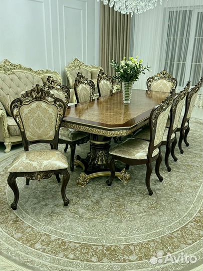 Стол в наличии