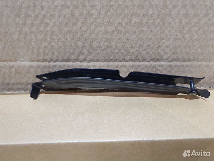 Скоба крепления бампера левая Mercedes GL x164