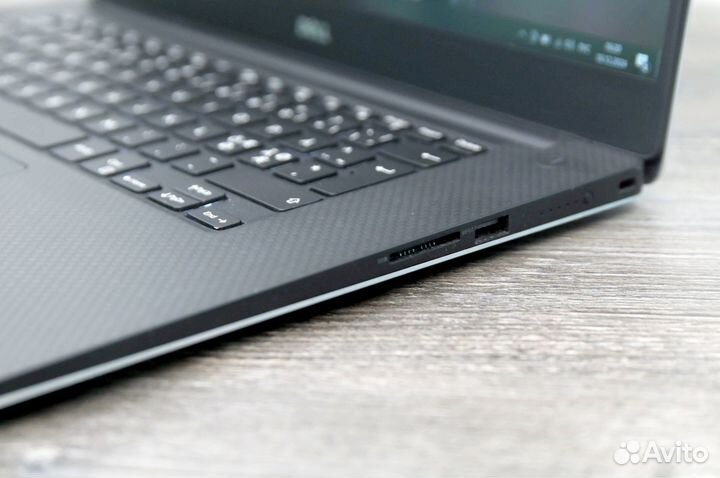 Dell XPS 15 9560