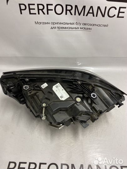 Bmw G20 Adaptive LED Black фара правая