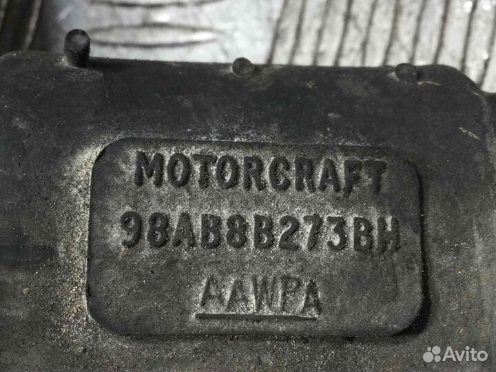 Патрубок (трубопровод, шланг) Ford Focus 98ab8b273bh eydc