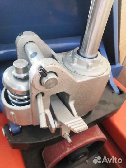 Рохля,рохли (тележка гидравлическая)