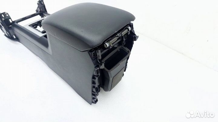 Б/У Б/У Центральная консоль Состояние хорошее