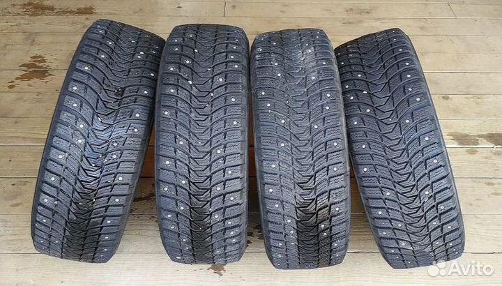 Michelin X-Ice North 3 195/65 R15