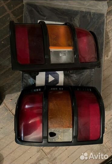 Фонарь задний (стоп-сигнал) Mitsubishi Pajero