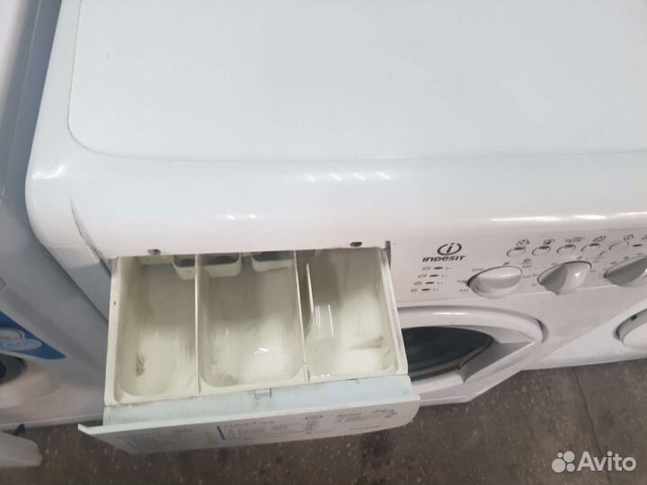 Стиральная машина Indesit 6кг