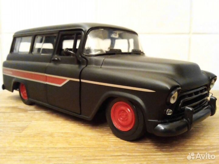 Модель автомобиля 1/24