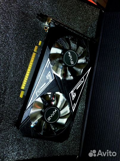 Видеокарта gtx 1050 ti / r9 380 4gb