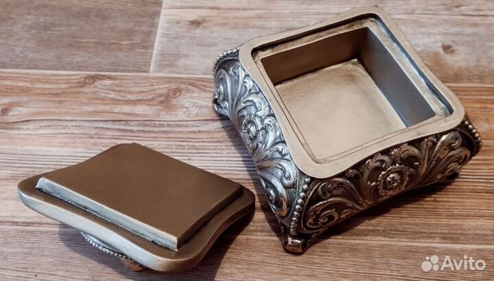 Шкатулка для украшений новая