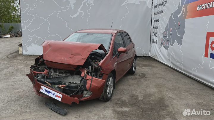 Стекло двери передней правой Fiat Grande Punto (199) 51701393