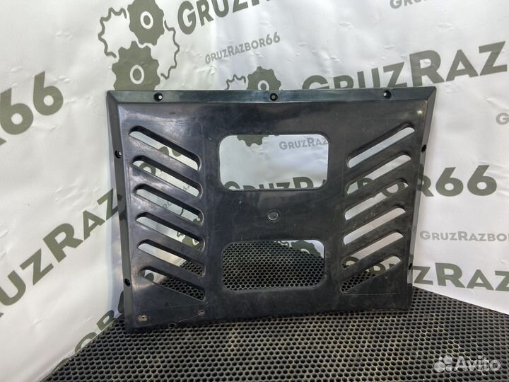 Облицовка маз люка кабины